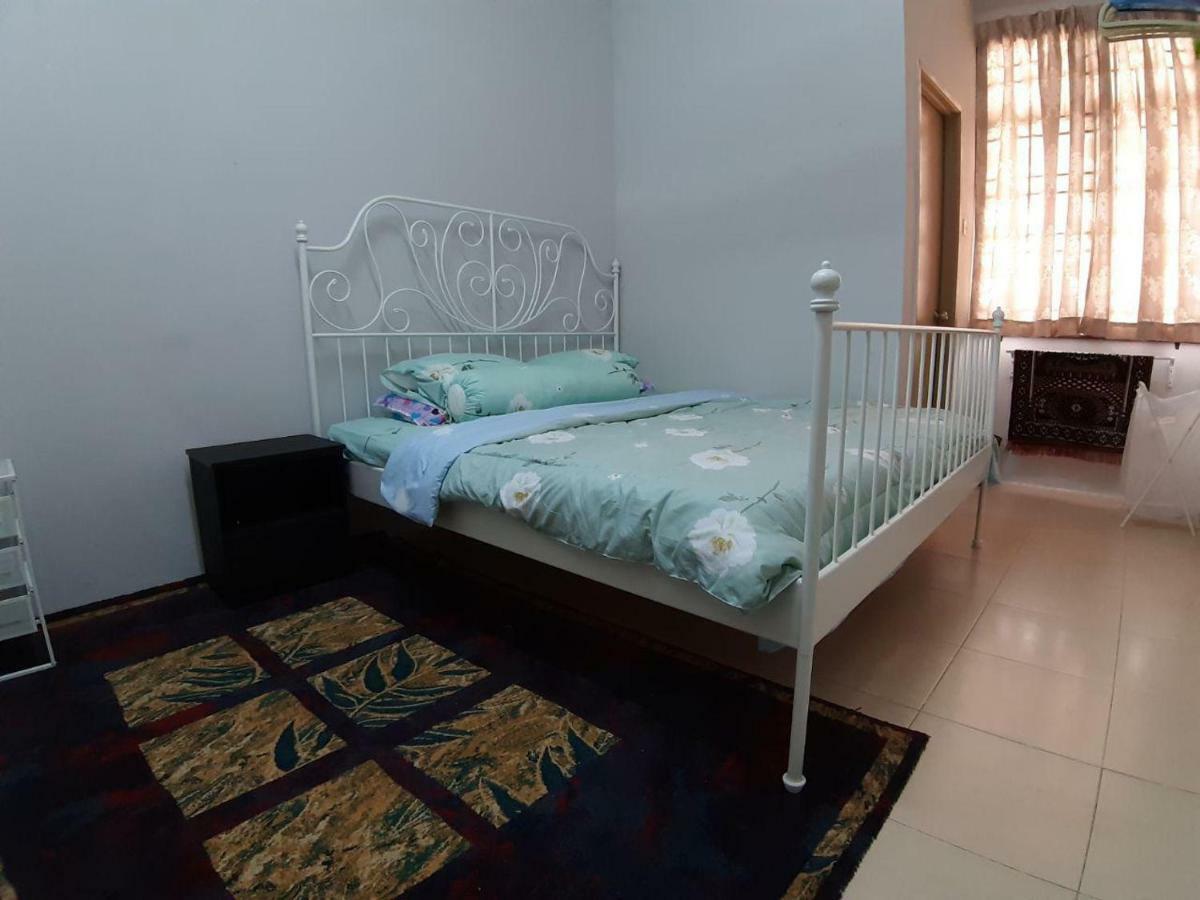 Orchidd Homestay Gambang Luaran gambar