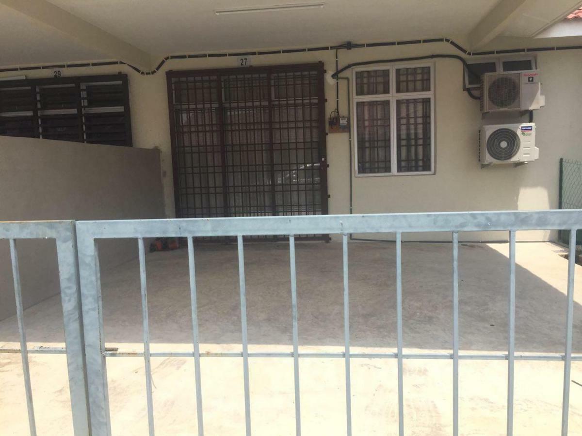 Orchidd Homestay Gambang Luaran gambar